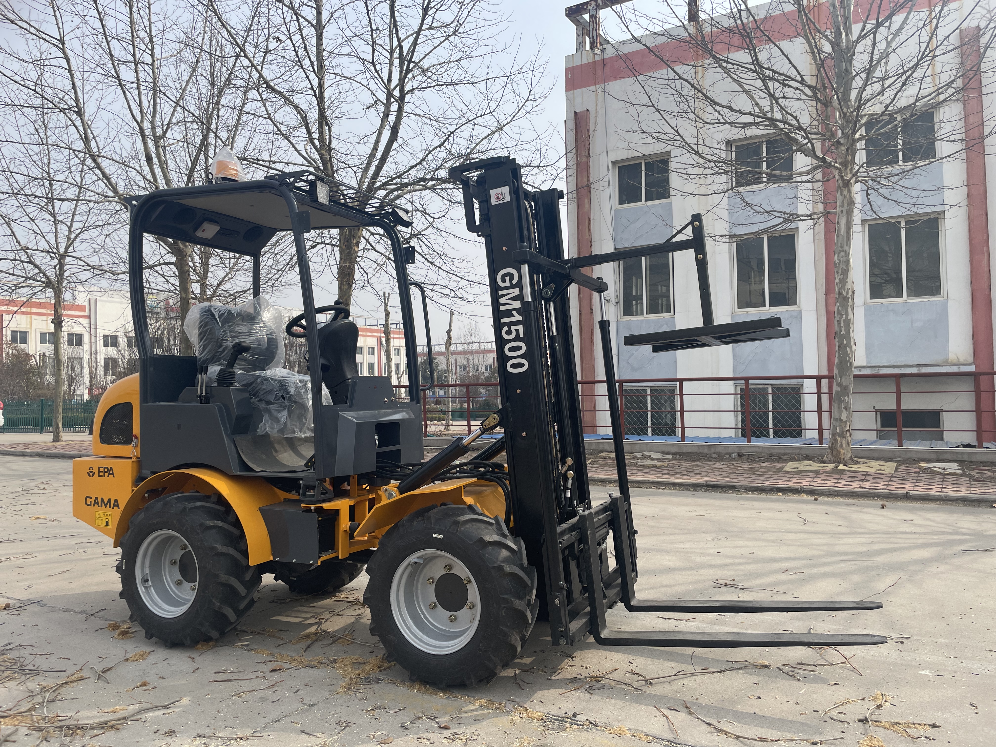 Beekeeping Forklift: Improving Production Efficiency and Freeing Labor